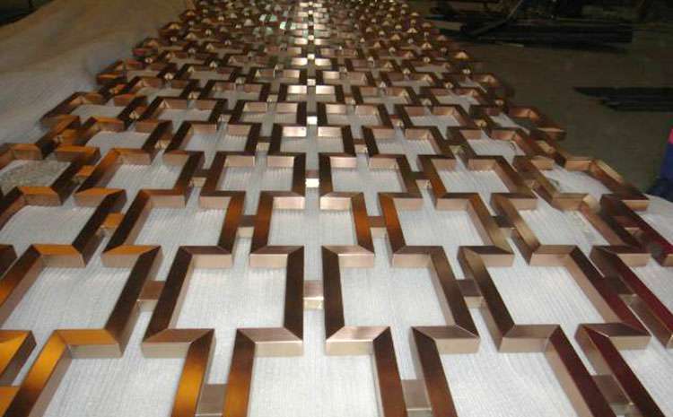 原来不锈钢也会生锈?美观的不锈钢制品又是如何生产出来的呢?-九州体育平台官方网站-九州(中国) 原来不锈钢也会生锈?美观的不锈钢制品又是如何生产出来的呢?-九州体育平台官方网站-九州(中国)